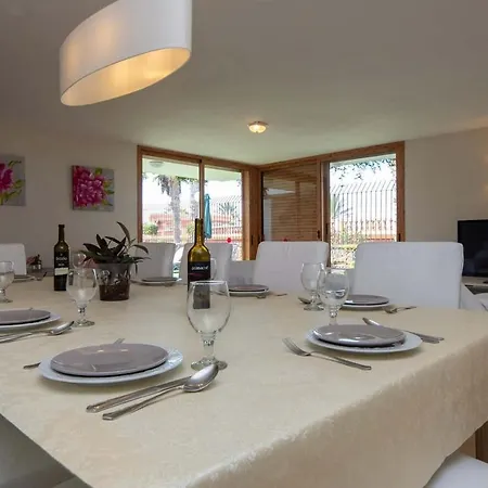 Villa Las Americas *